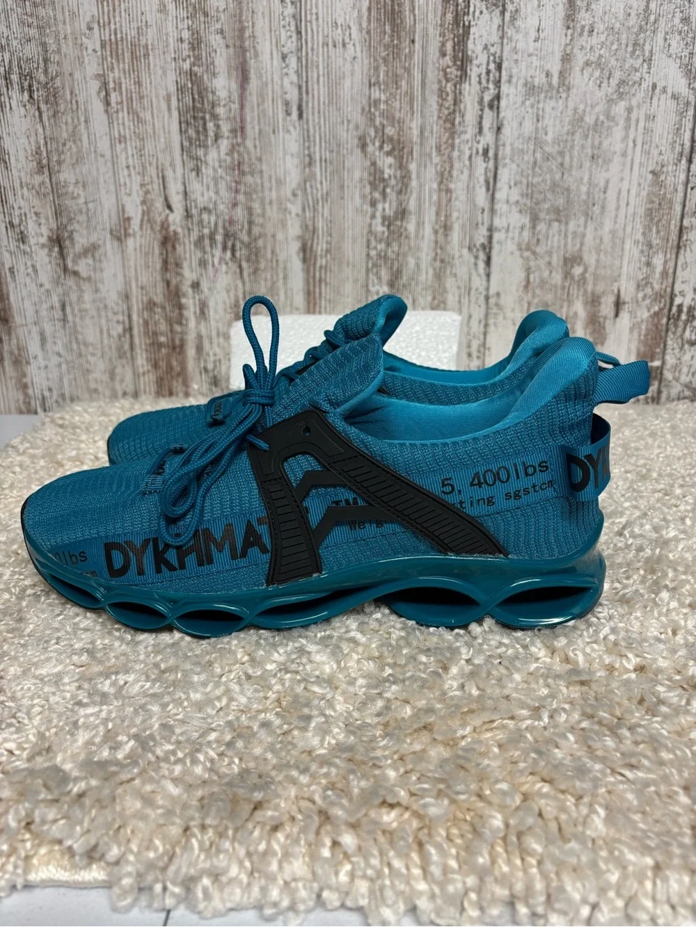 Men's Athletic Running Shoes in Teal and Black
